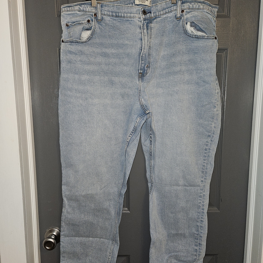 Abercrombie & Fitch Light Blue Women's Ultra High Rise Ankle Straight Jeans